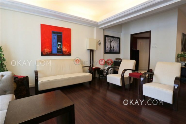 Efficient 3 bedroom on high floor with parking | Rental