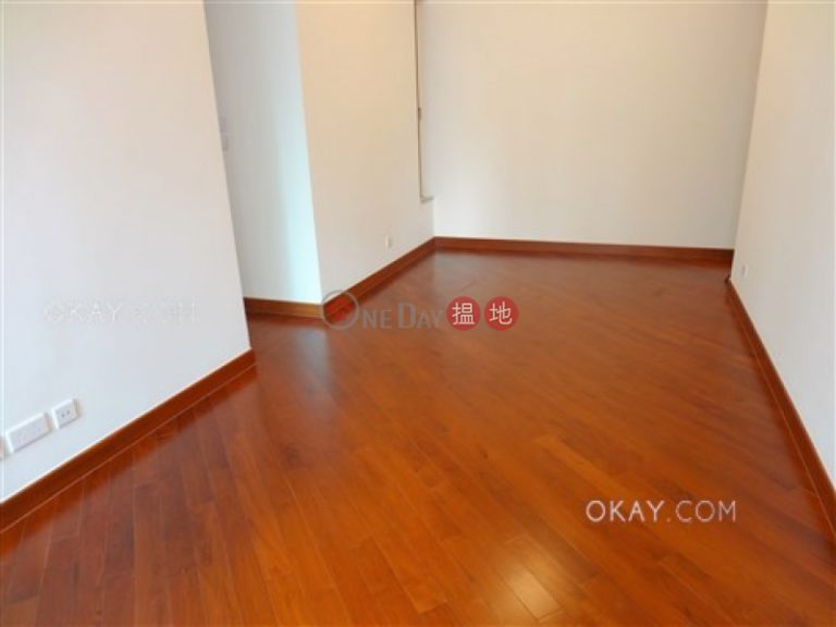 Charming 2 bedroom with balcony | For Sale