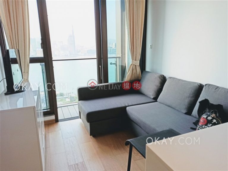Gorgeous 1 bed on high floor with sea views & balcony | Rental