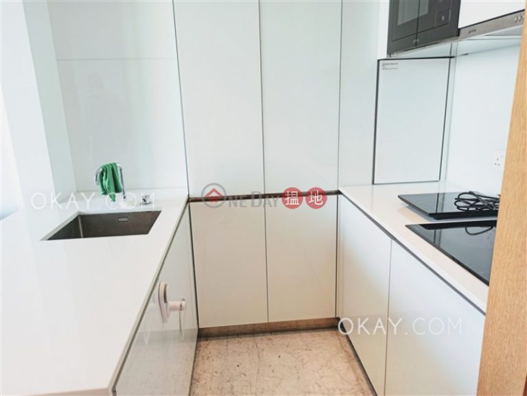 Gorgeous 1 bed on high floor with sea views & balcony | Rental