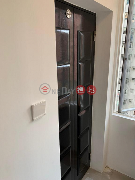  Flat for Rent in Chun Fai Building, Wan Chai