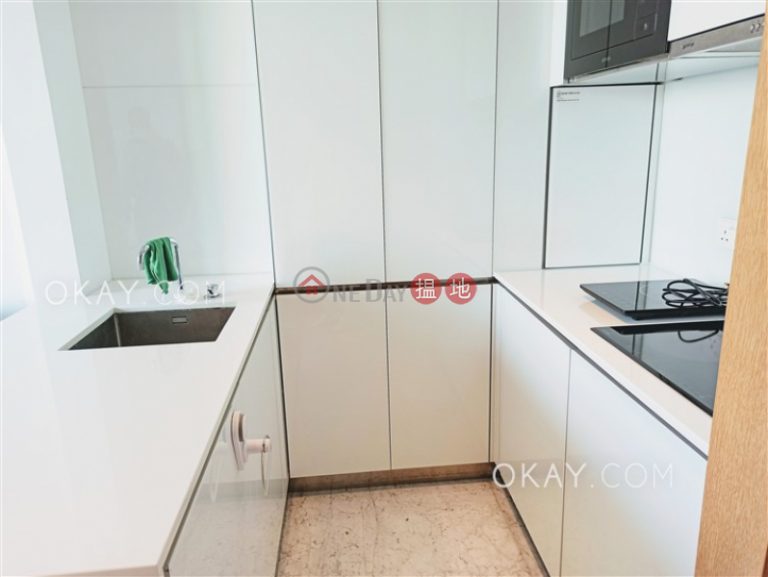 Gorgeous 1 bed on high floor with sea views & balcony | For Sale