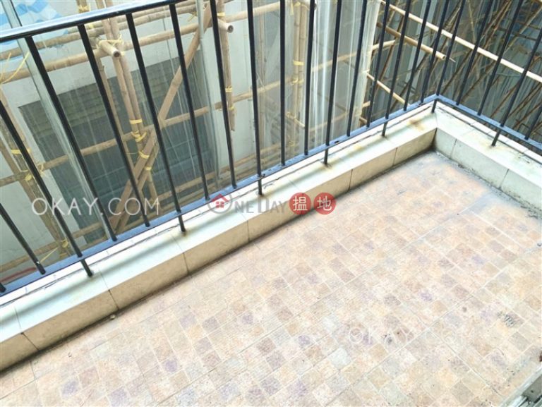 Tasteful 3 bedroom with balcony & parking | Rental