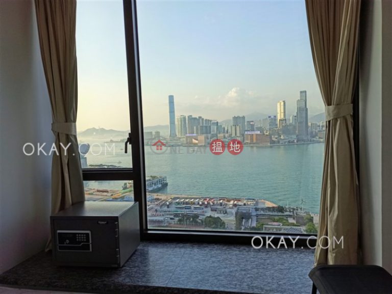 Gorgeous 1 bed on high floor with sea views & balcony | For Sale