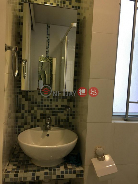  Flat for Rent in Yen Men Building, Wan Chai