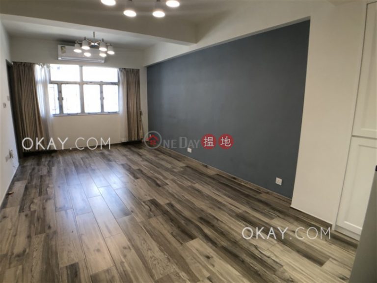 Tasteful 2 bedroom on high floor | For Sale