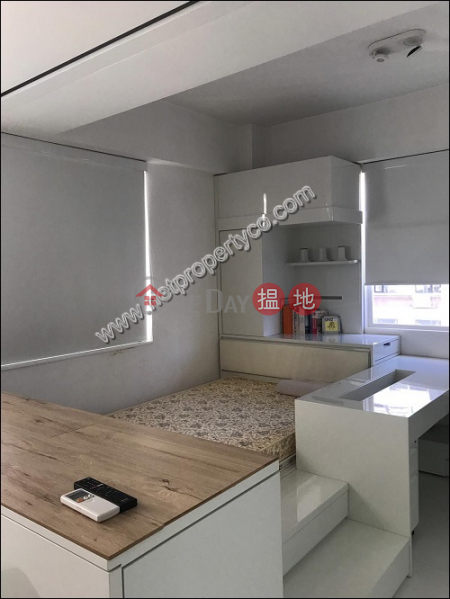 Unit with rooftop for sale with lease in Wan Chai