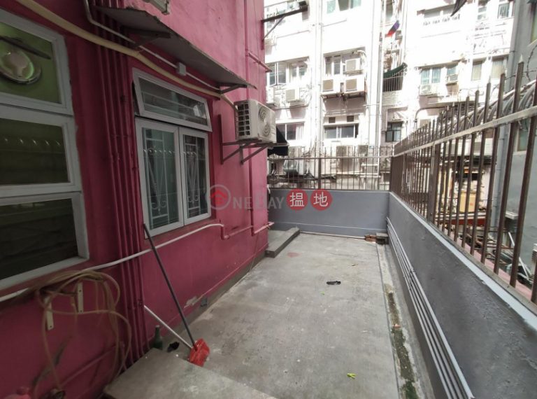  Flat for Rent in Shu Fat Building, Wan Chai