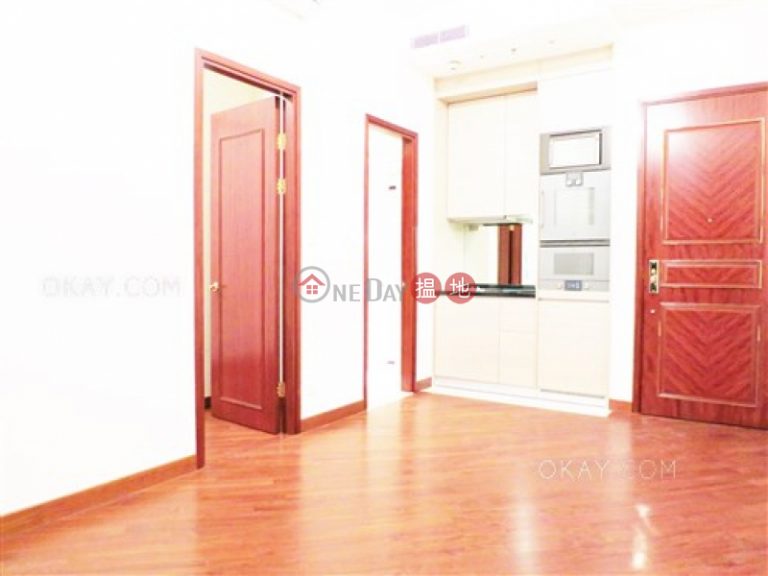 Nicely kept 1 bed on high floor with sea views | For Sale