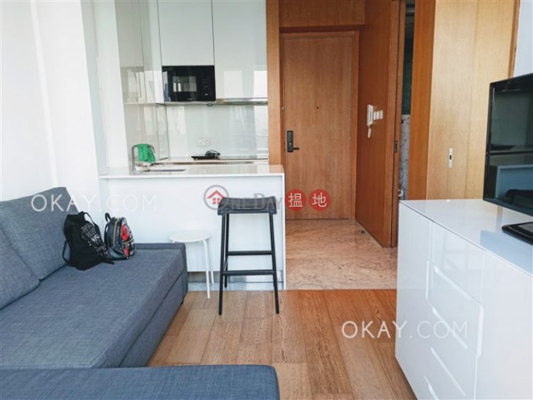 Gorgeous 1 bed on high floor with sea views & balcony | For Sale