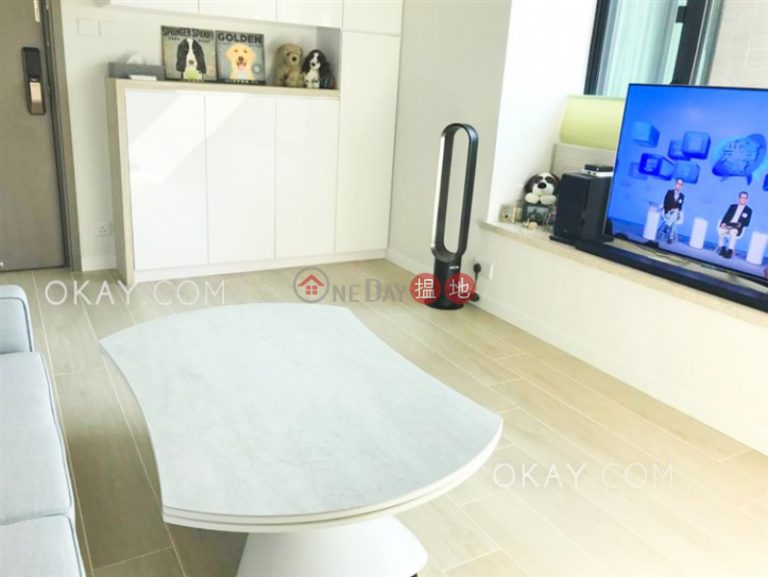 Lovely 2 bedroom on high floor | For Sale