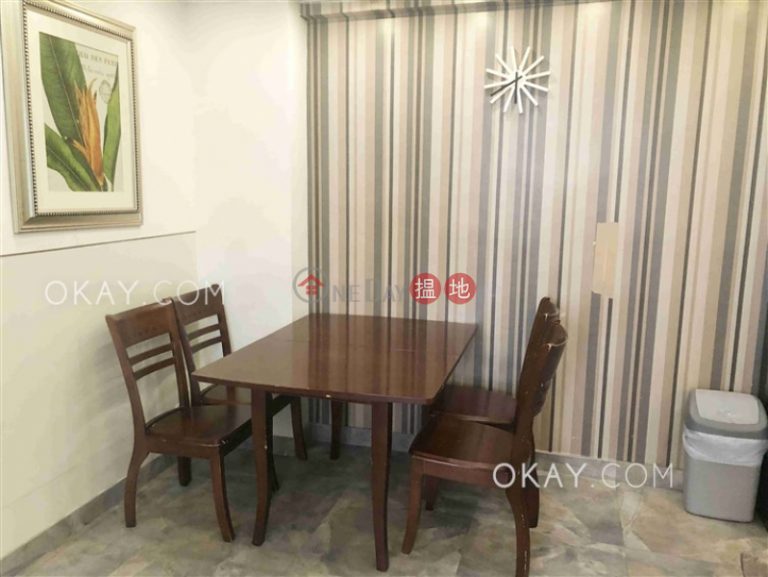 Generous 3 bedroom with balcony | For Sale