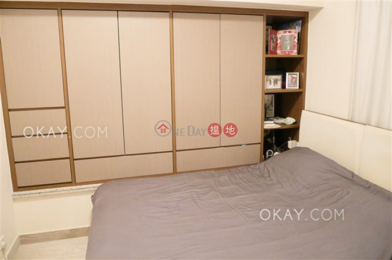 Intimate 2 bedroom with balcony | Rental