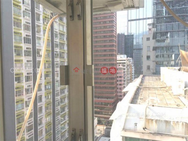 1房1廁,極高層《東興大廈出售單位》