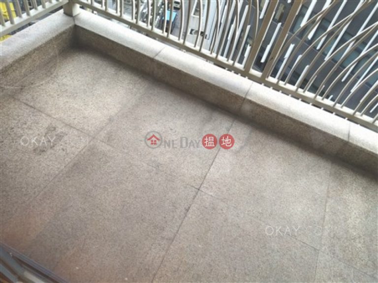 2房1廁,星級會所,可養寵物,露台《駿逸峰出售單位》