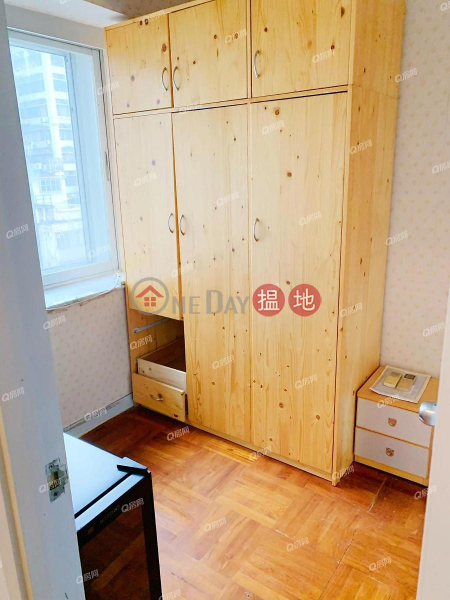 交通方便，乾淨企理，供平過租《雅閣大廈買賣盤》