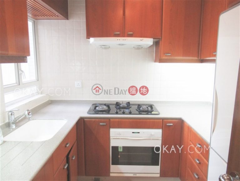 Stylish 3 bedroom on high floor | For Sale