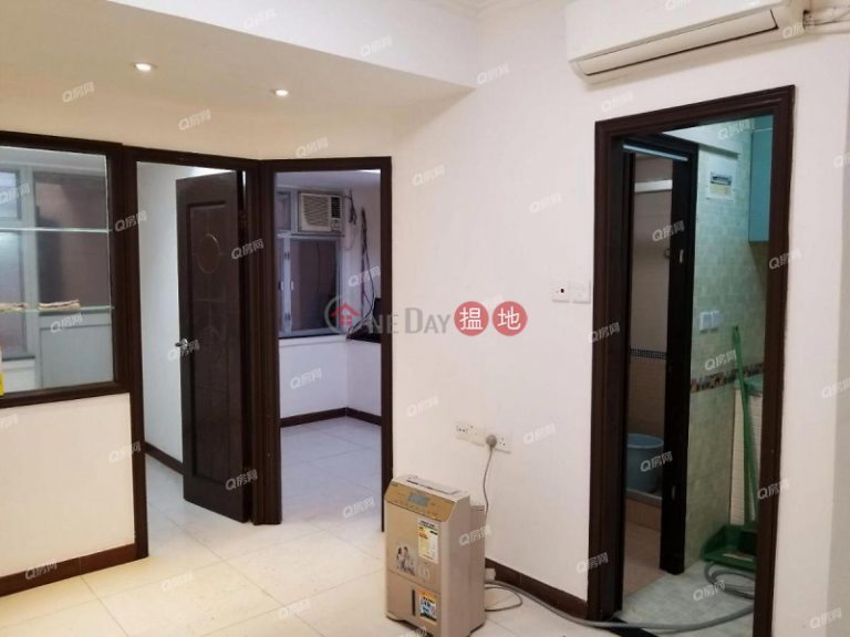 Cheong Ip Building | 2 bedroom Low Floor Flat for Sale