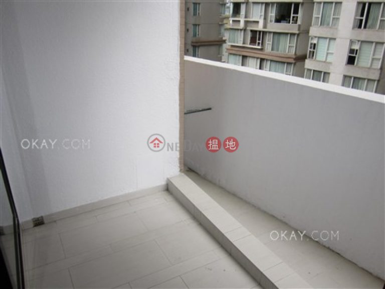 Lovely 4 bedroom with balcony & parking | For Sale