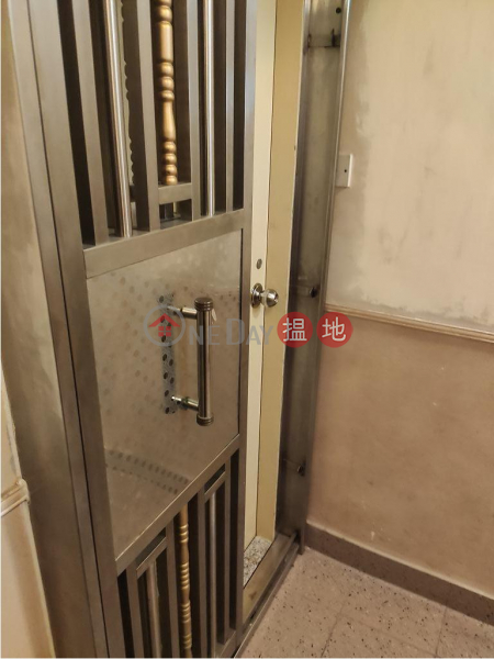  Flat for Rent in Tai Yuen Court, Wan Chai
