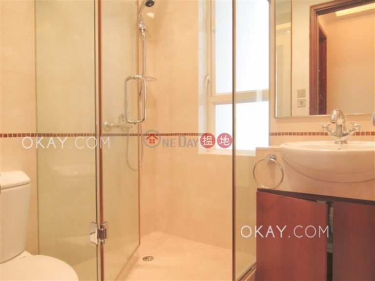 Stylish 3 bedroom on high floor | For Sale