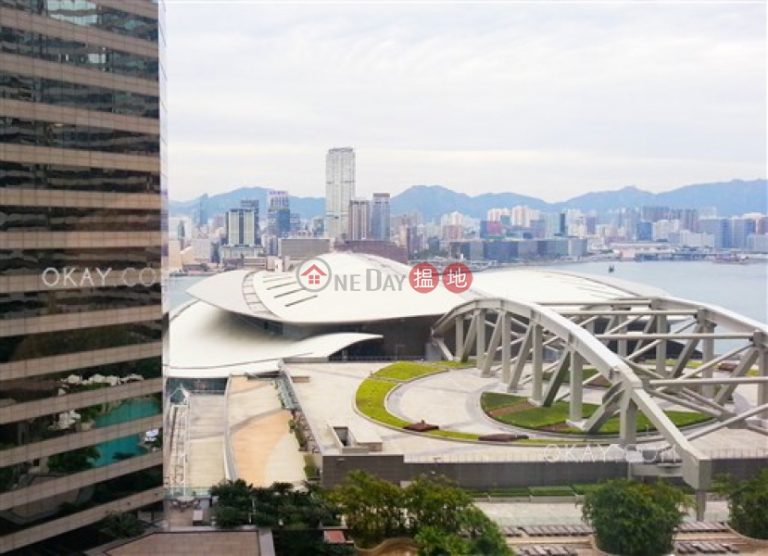3房3廁,極高層,星級會所《會展中心會景閣出售單位》