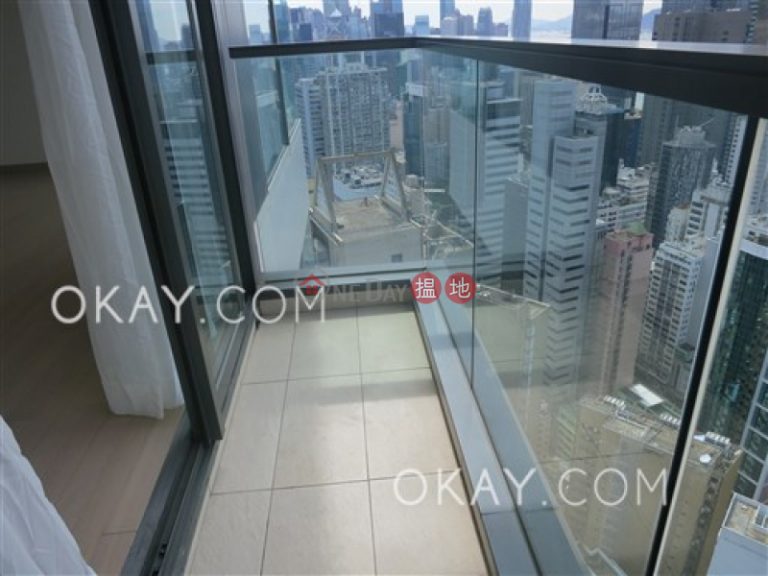 Gorgeous 3 bedroom on high floor with balcony & parking | For Sale