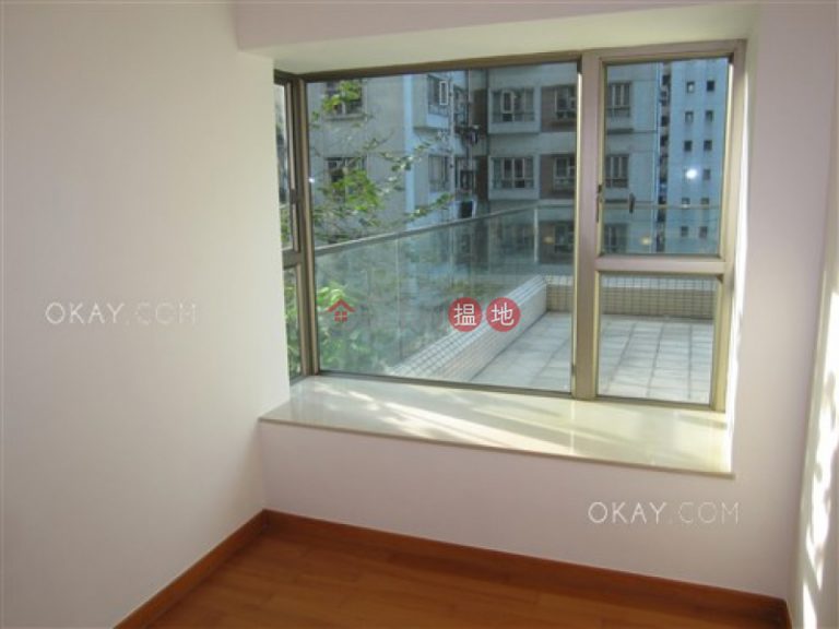 Nicely kept 2 bedroom with terrace | For Sale