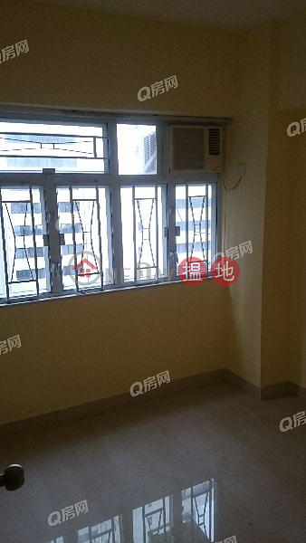 Capital Building | 1 bedroom Mid Floor Flat for Rent