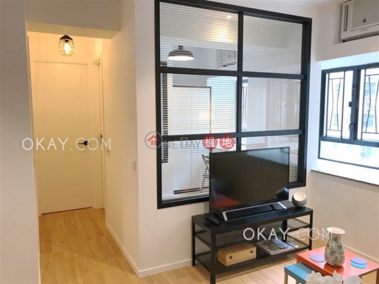 Generous 2 bedroom in Wan Chai | Rental