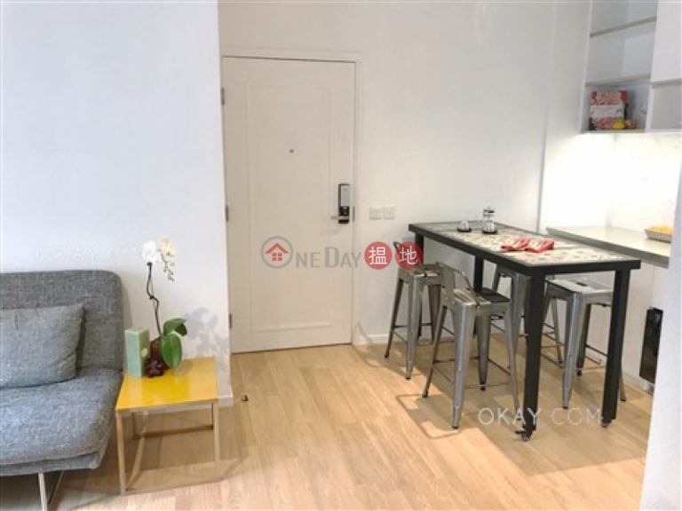 Generous 2 bedroom in Wan Chai | Rental
