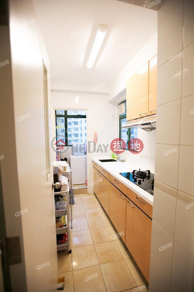 Able Building |  Mid Floor Flat for Rent