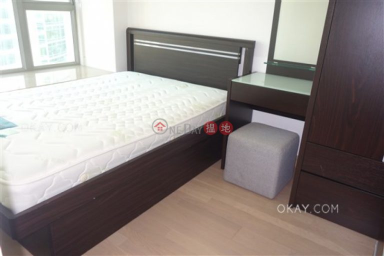 2房1廁,星級會所,露台《York Place出租單位》