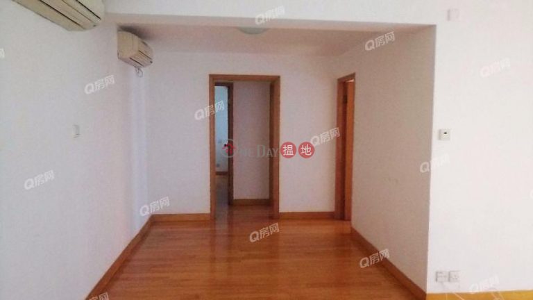 Block 5 Phoenix Court | 3 bedroom Low Floor Flat for Rent