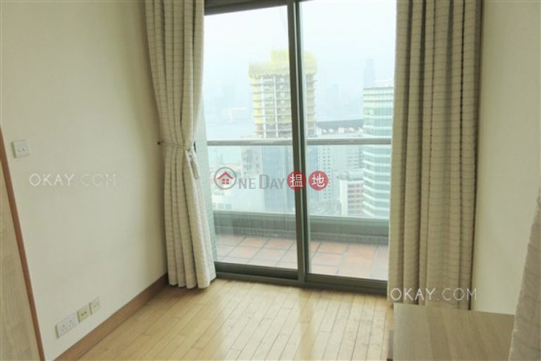 Charming 1 bedroom on high floor with rooftop & balcony | Rental