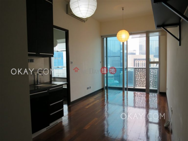 Popular 1 bed on high floor with sea views & balcony | Rental
