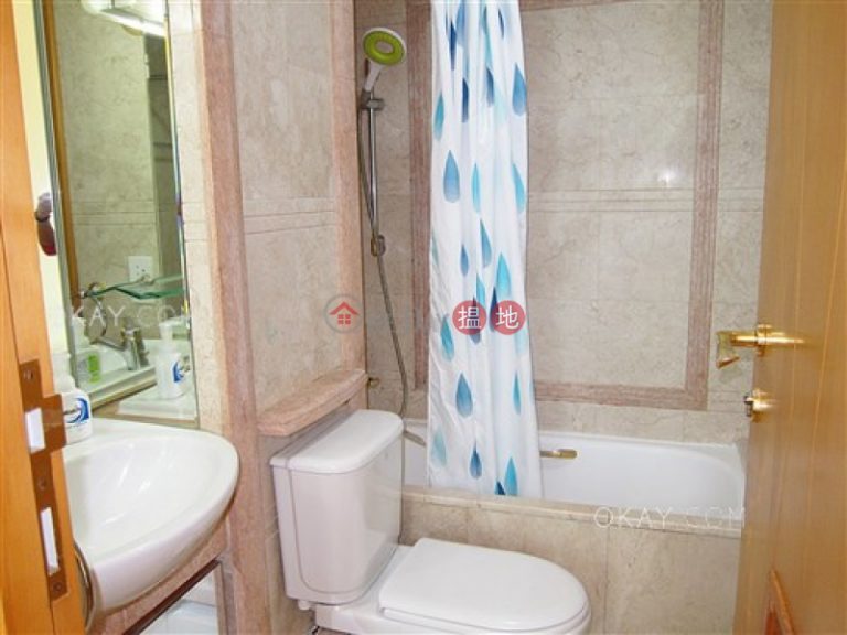 Charming 1 bedroom on high floor | For Sale