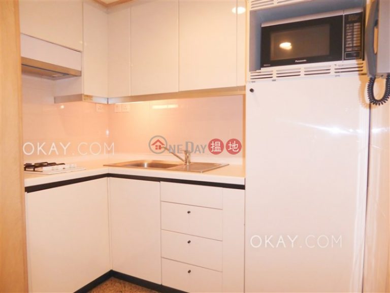 Stylish 1 bedroom in Wan Chai | For Sale