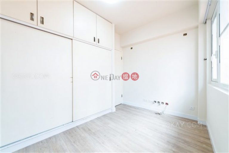 Charming 2 bedroom on high floor with rooftop | For Sale