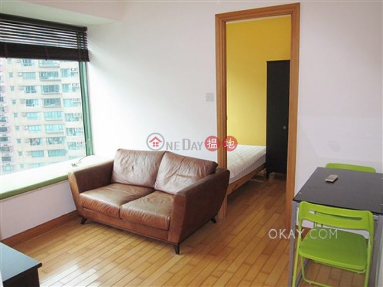 Charming 1 bedroom on high floor | For Sale