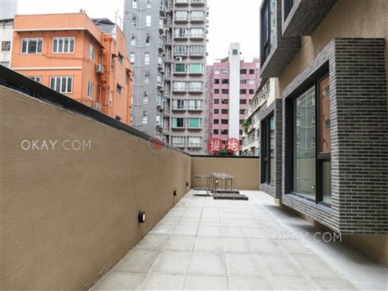 Tasteful 1 bedroom with terrace | Rental