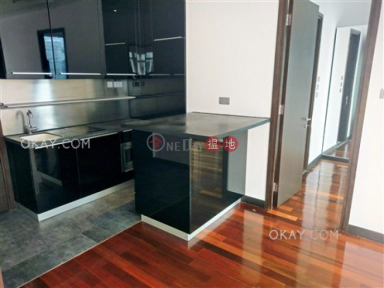 Nicely kept 2 bedroom on high floor with balcony | For Sale