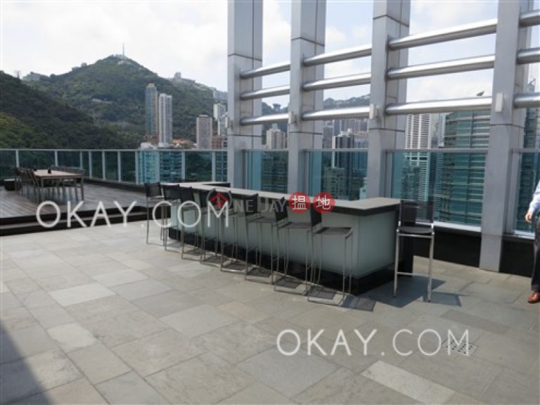 Nicely kept 2 bedroom on high floor with balcony | For Sale