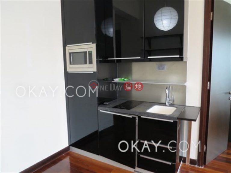 Popular 1 bed on high floor with sea views & balcony | Rental