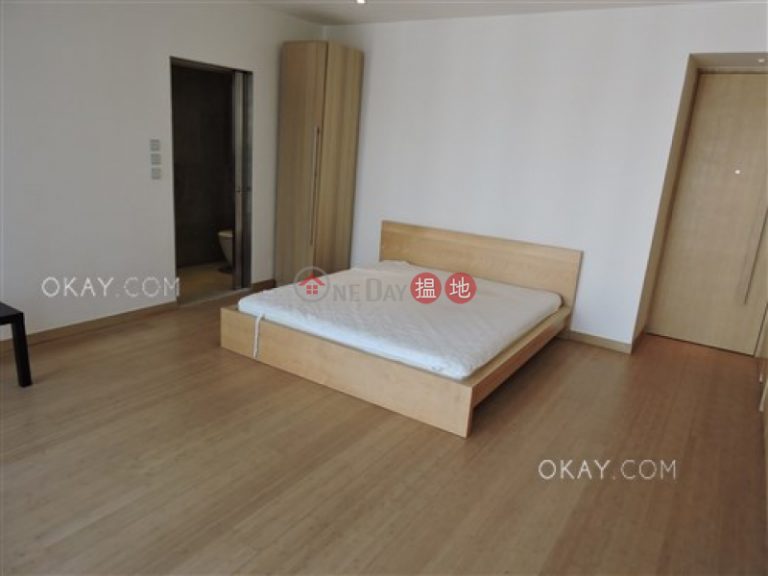 Stylish studio with balcony | For Sale