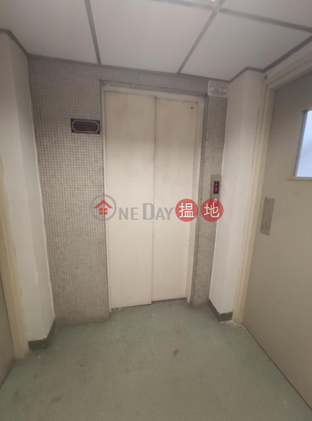  Flat for Sale in Lok Go Building, Wan Chai