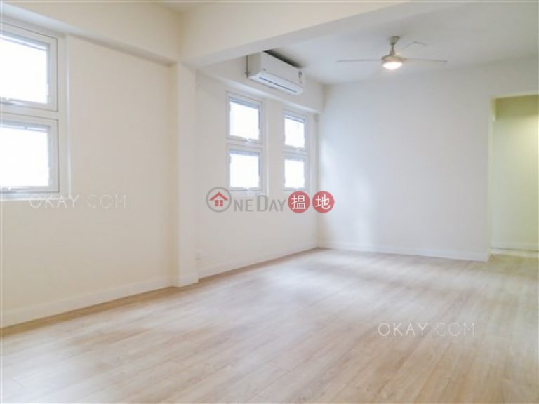 Charming 2 bedroom on high floor with rooftop | For Sale