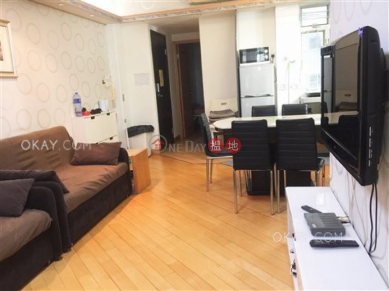 Cozy 3 bedroom on high floor | For Sale