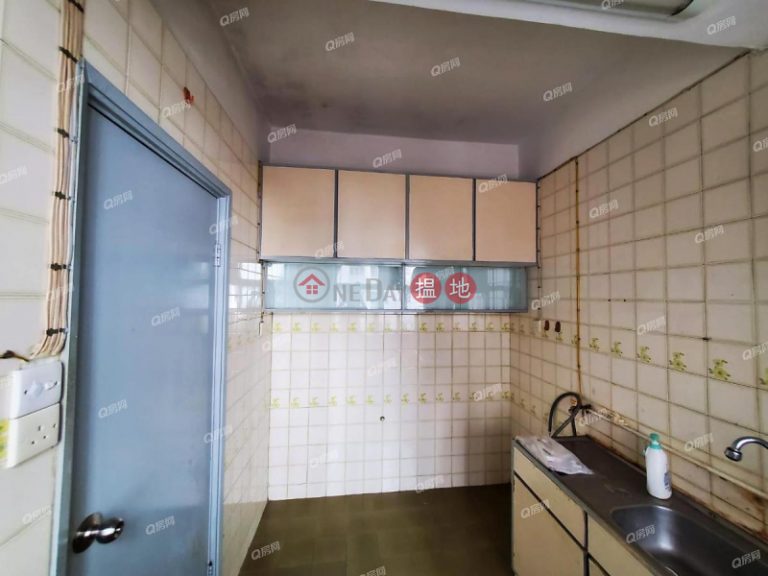 Kwong Sang Hong Building Block A | 2 bedroom Mid Floor Flat for Sale