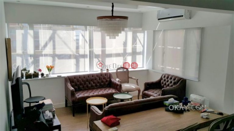 Popular 3 bedroom in Wan Chai | For Sale